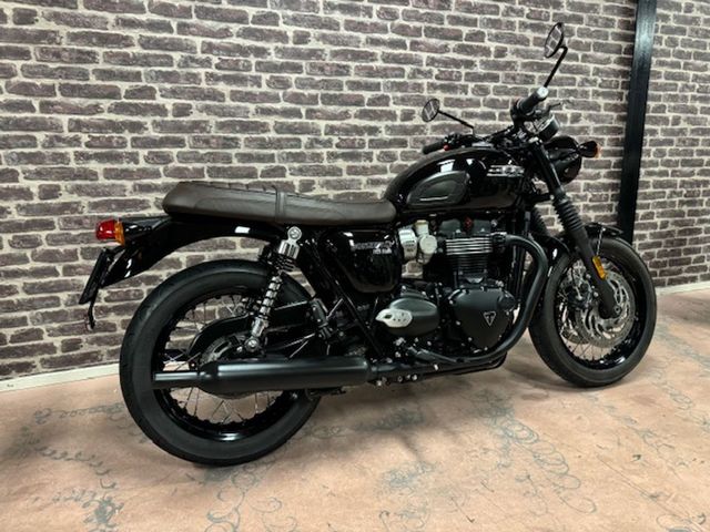 triumph - bonneville-t-120-black