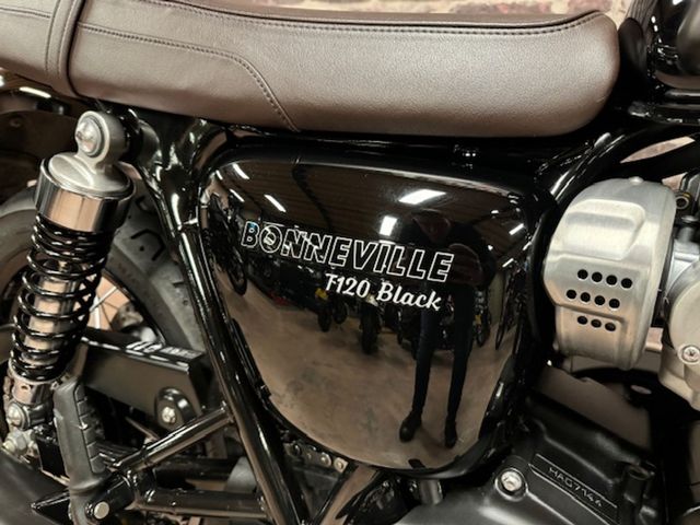 triumph - bonneville-t-120-black