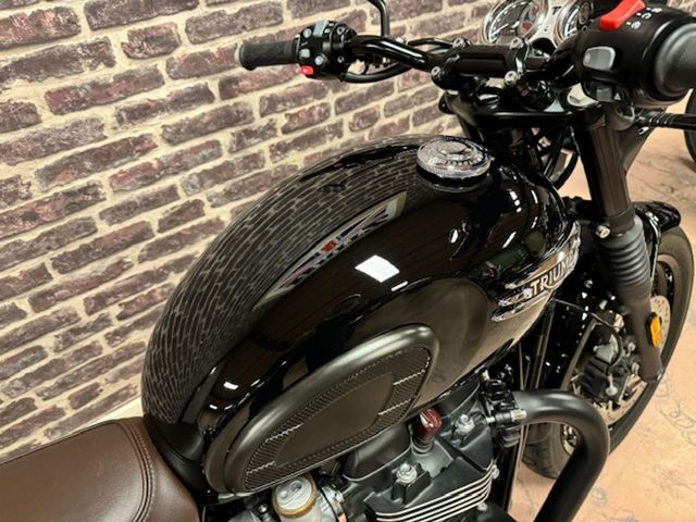 triumph - bonneville-t-120-black