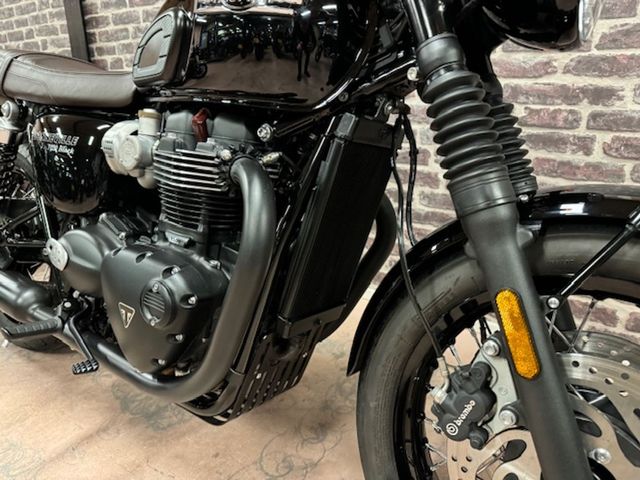 triumph - bonneville-t-120-black