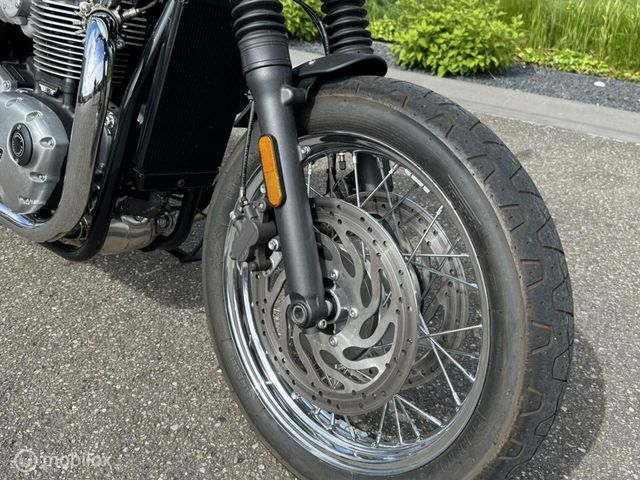 triumph - bonneville-t-120-bud-ekins-se