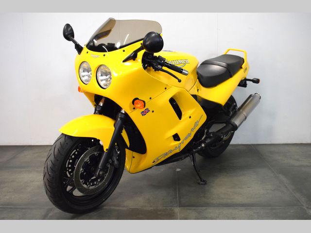 triumph - daytona-1200