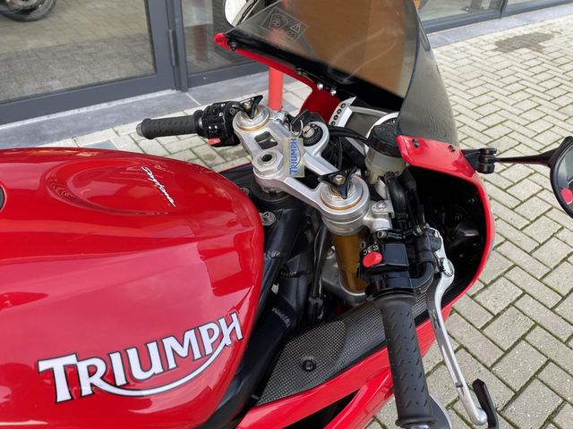 triumph - daytona-675