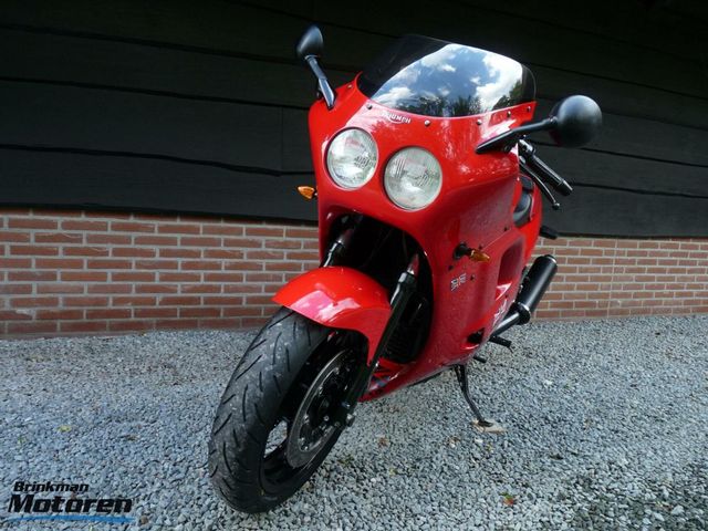 triumph - daytona-900