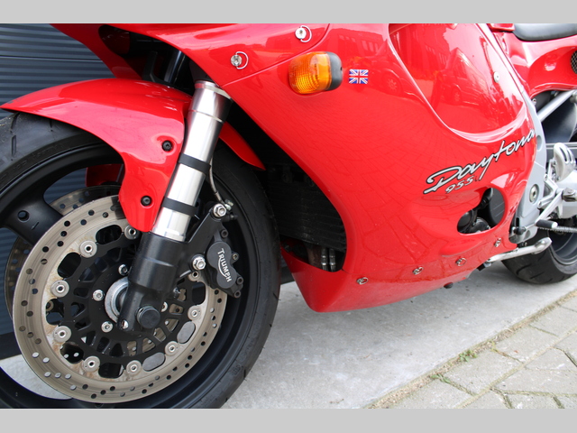 triumph - daytona-955i