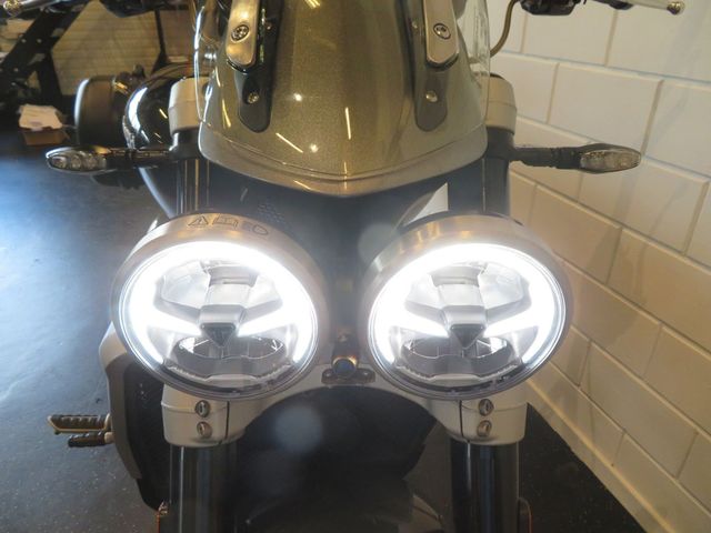 triumph - rocket-3-gt