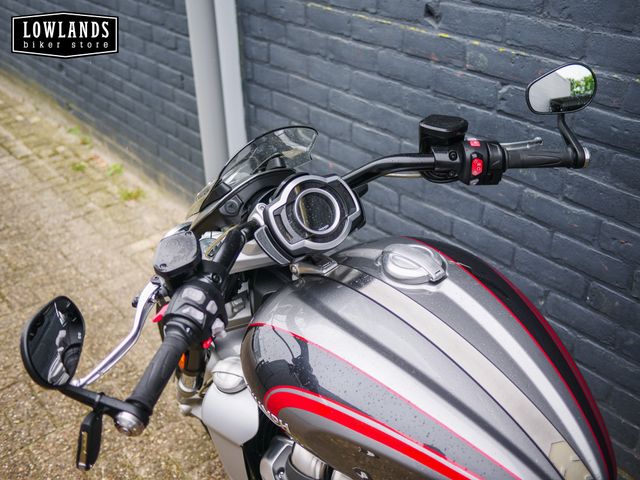 triumph - rocket-3-gt