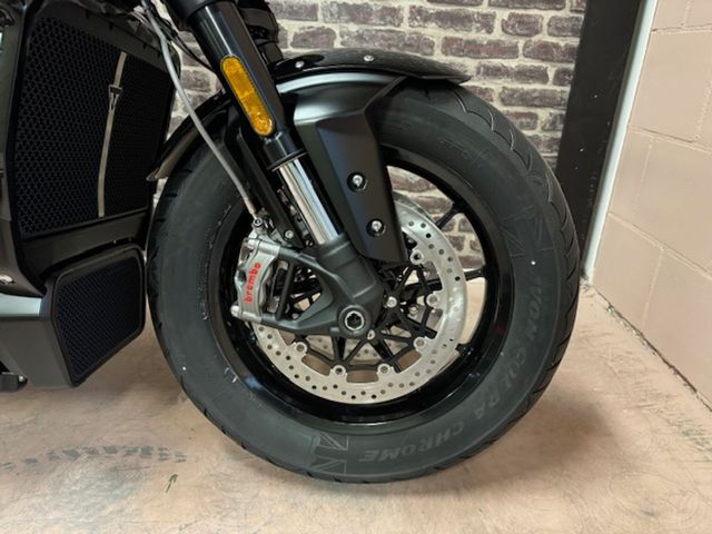 triumph - rocket-3-storm-r