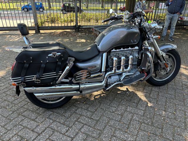 triumph - rocket-iii