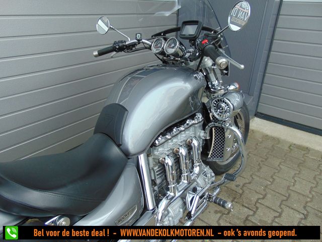 triumph - rocket-iii