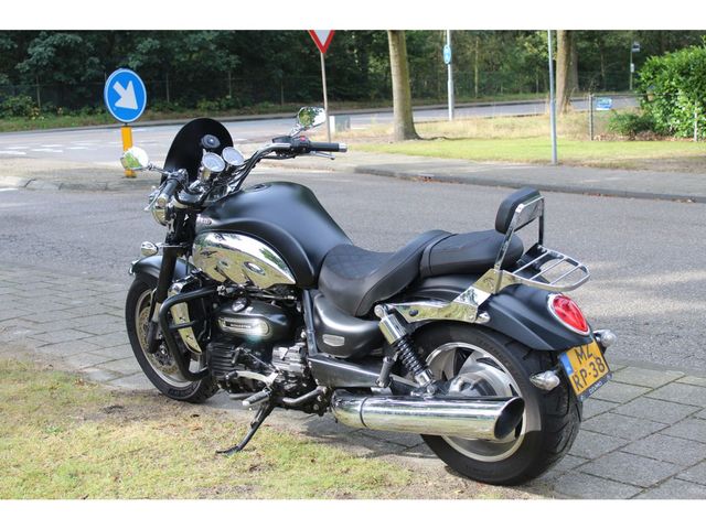 triumph - rocket-iii-classic