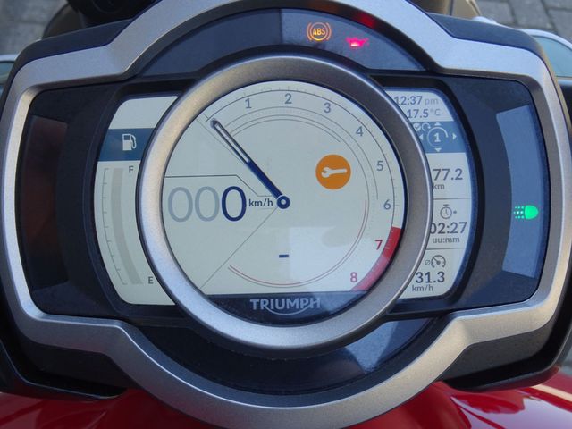 triumph - rocket-iii-r