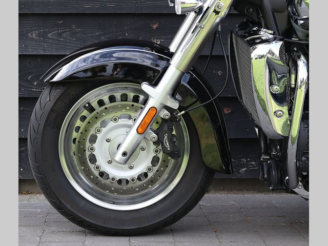 triumph - rocket-iii-touring