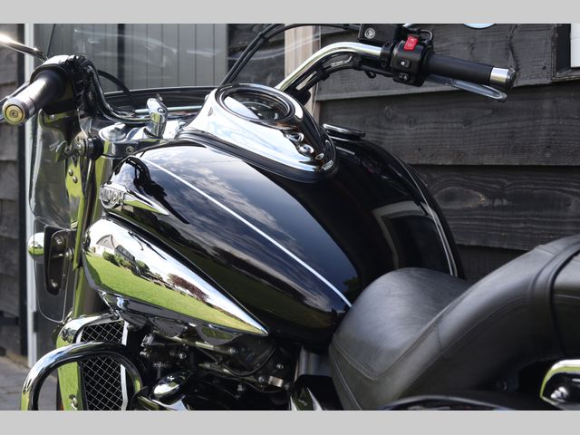 triumph - rocket-iii-touring
