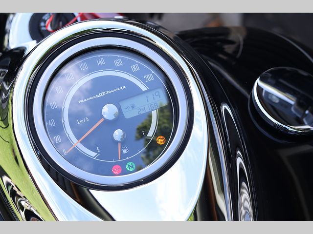 triumph - rocket-iii-touring