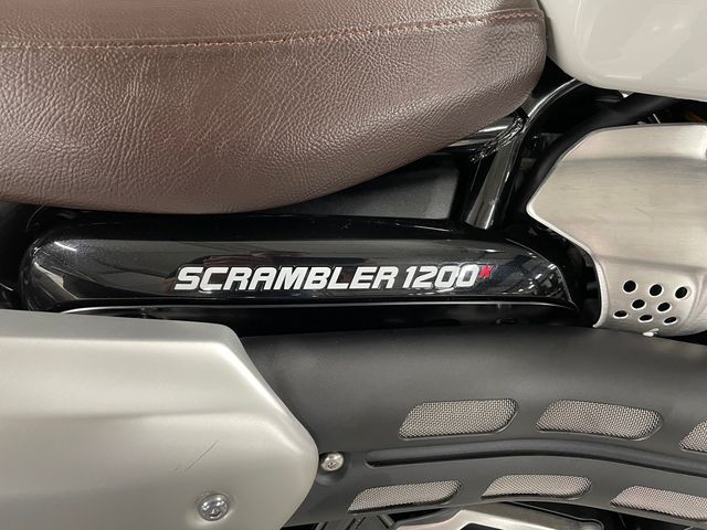 triumph - scrambler-1200-x
