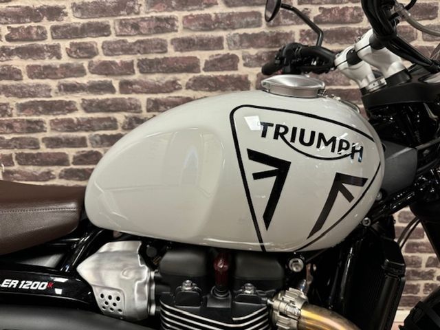 triumph - scrambler-1200-x