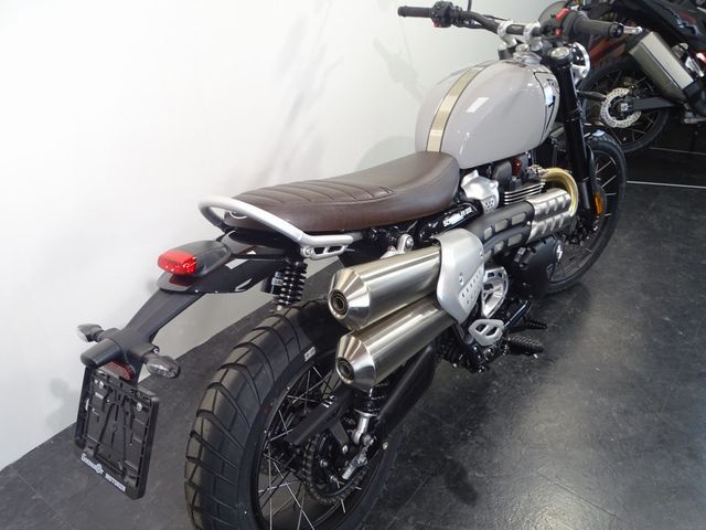 triumph - scrambler-1200-x