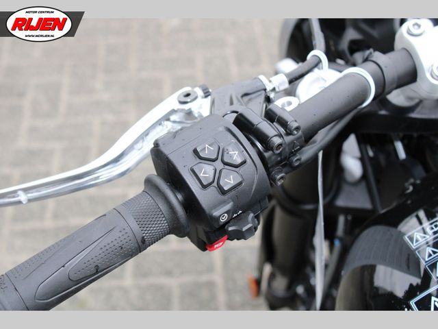 triumph - scrambler-1200-x