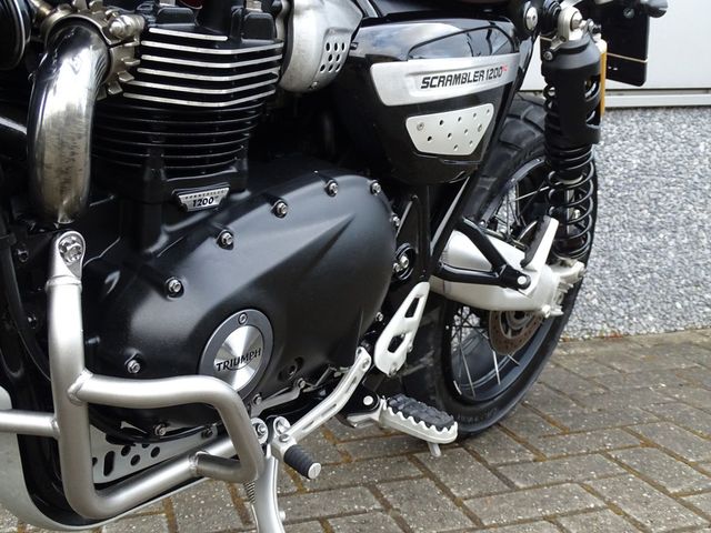 triumph - scrambler-1200-xc