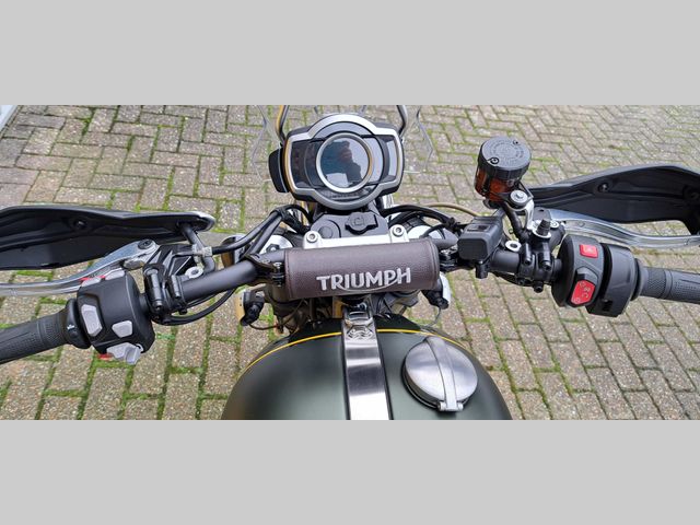 triumph - scrambler-1200-xc