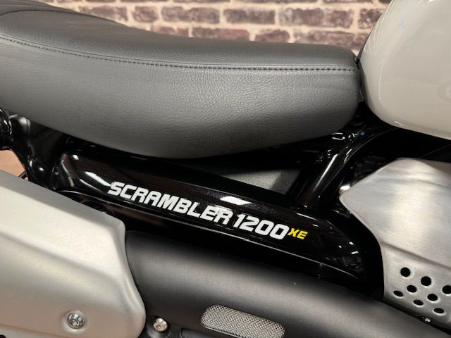triumph - scrambler-1200-xe