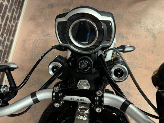 triumph - scrambler-1200-xe