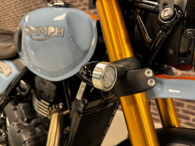 triumph - scrambler-400-x