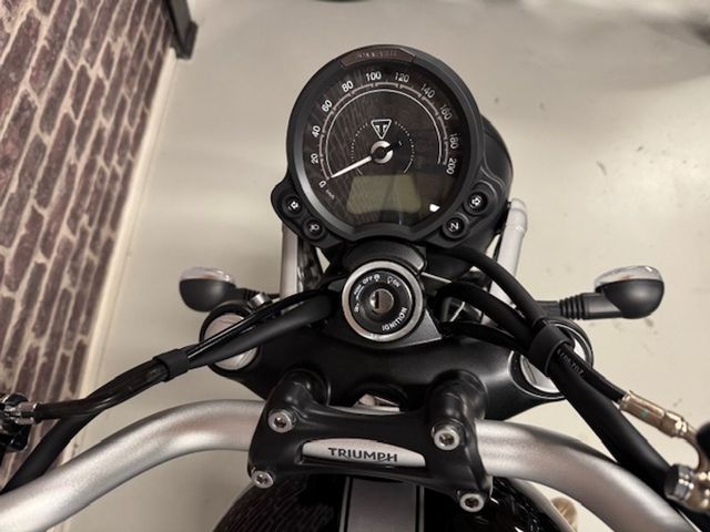 triumph - scrambler-900