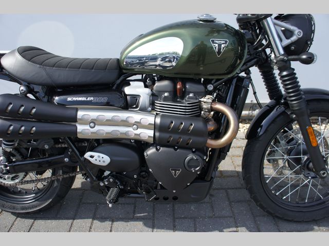 triumph - scrambler-900-chrome-edition