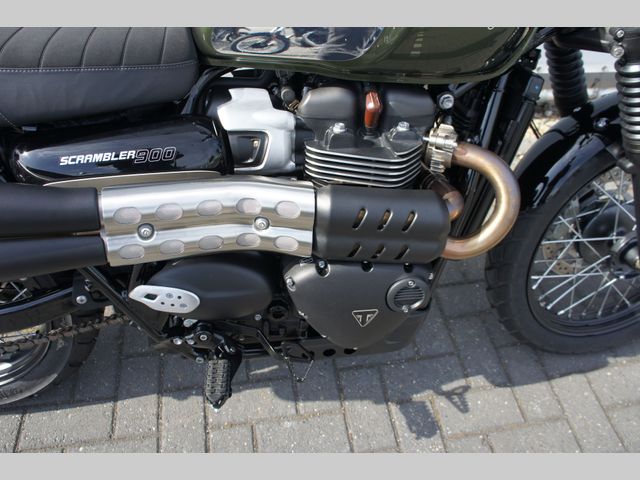 triumph - scrambler-900-chrome-edition