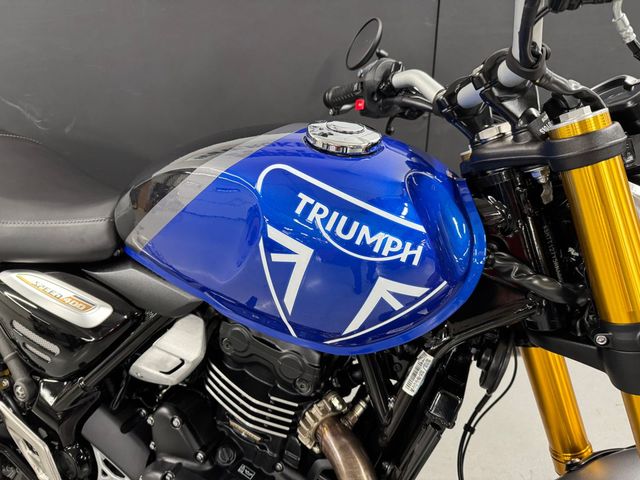 triumph - speed-400