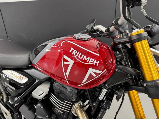 triumph - speed-400