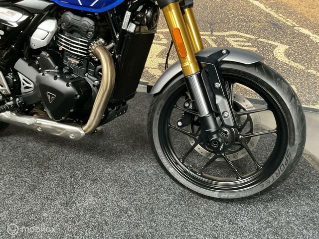 triumph - speed-400