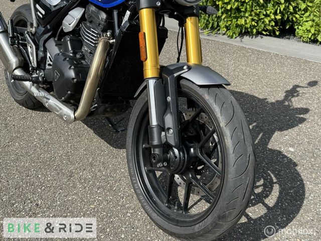 triumph - speed-400