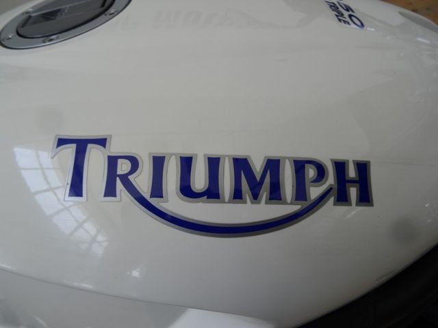 triumph - speed-triple-1050