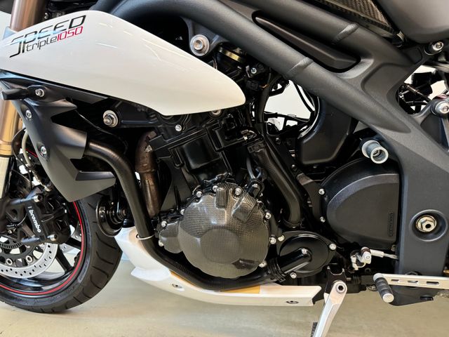 triumph - speed-triple-1050