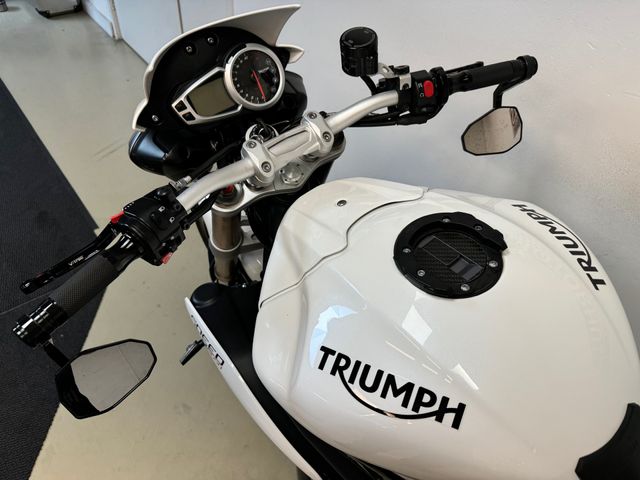 triumph - speed-triple-1050