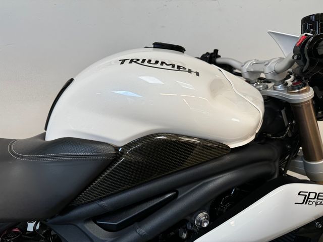 triumph - speed-triple-1050