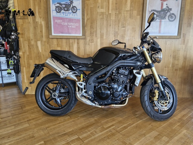 triumph - speed-triple-1050