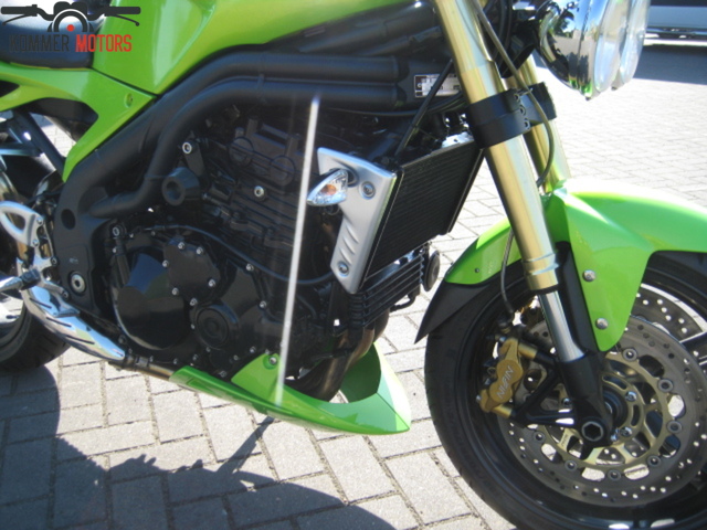 triumph - speed-triple-1050