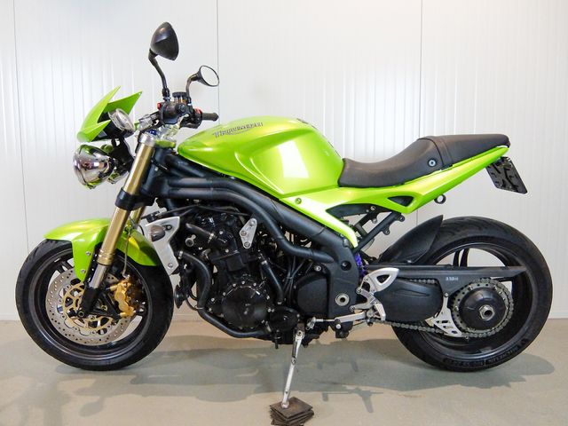 triumph - speed-triple-1050