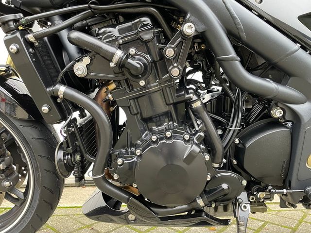 triumph - speed-triple-1050