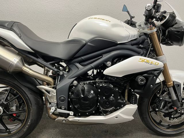 triumph - speed-triple-1050
