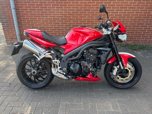 triumph - speed-triple-1050