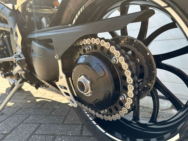 triumph - speed-triple-1050