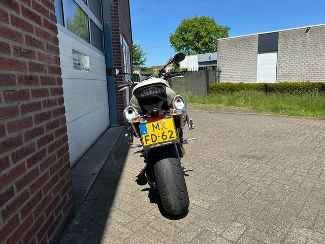 triumph - speed-triple-1050