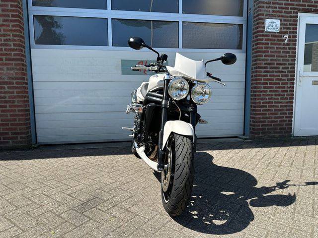 triumph - speed-triple-1050
