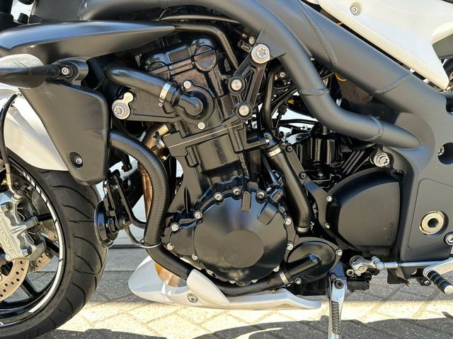 triumph - speed-triple-1050