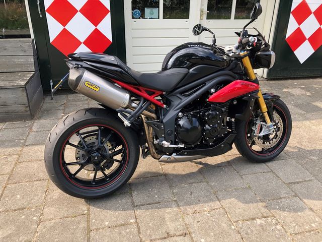 triumph - speed-triple-1050-abs